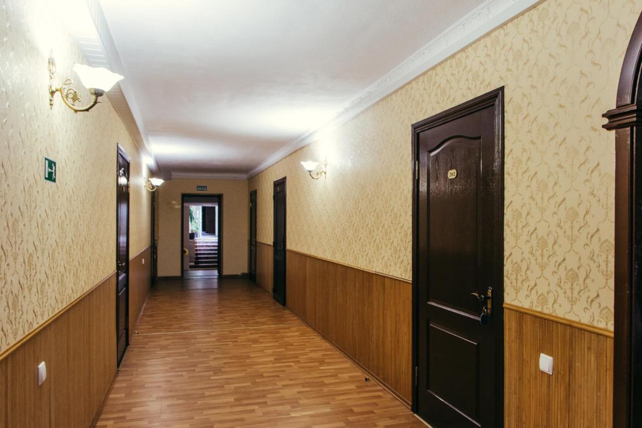 Отель Гостинний Двір "Марія" Кропивницкий Экстерьер фото